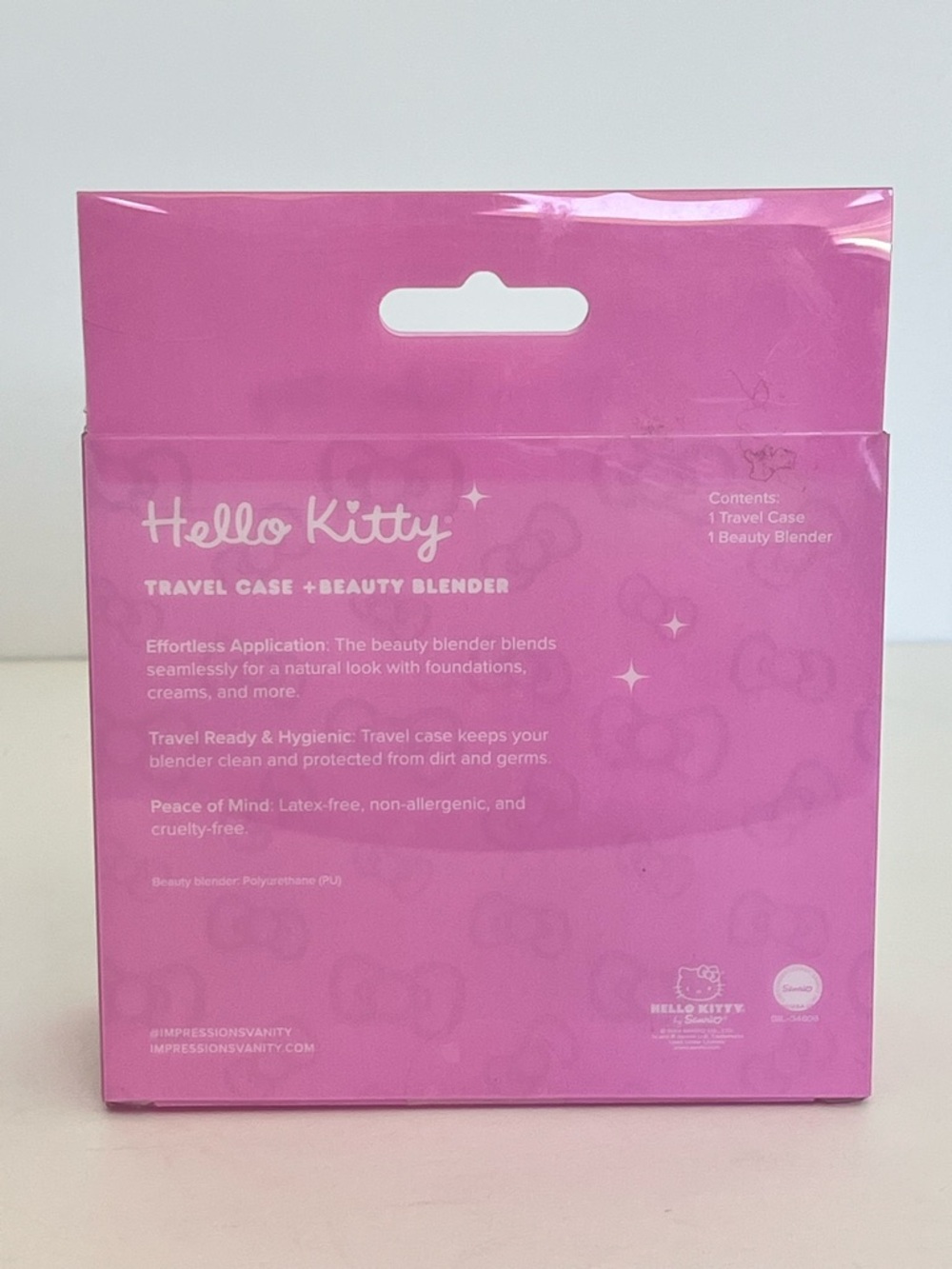 Hello Kitty 4-Piece Makeup Essentials - Picture 13 of 15